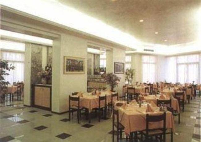 Hotel Colorado Lido di Jesolo Eksteriør billede