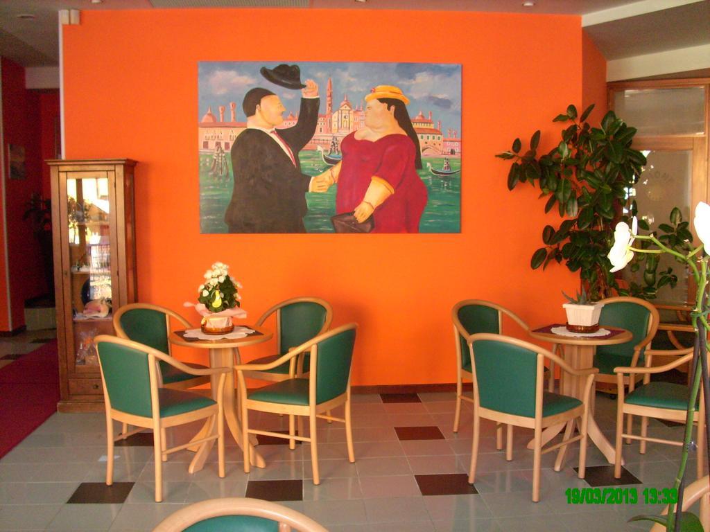 Hotel Colorado Lido di Jesolo Eksteriør billede